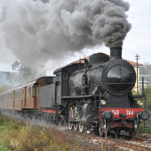 treno a vapore 600x600 - BRACCO ATLETICA IN FESTA: NUOVI ARRIVI .....
