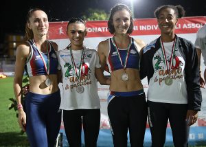 padova287 4x100 medaglia Colombo 300x214 - Campionati Italiani Assoluti di Atletica Leggera