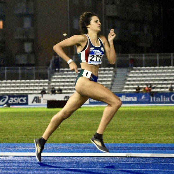 PDV 7336 2 2 600x600 - SUPER LAURA!