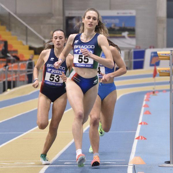 54352023192 c38edb9406 o 600x600 - FINALI NCAA PER LAURA