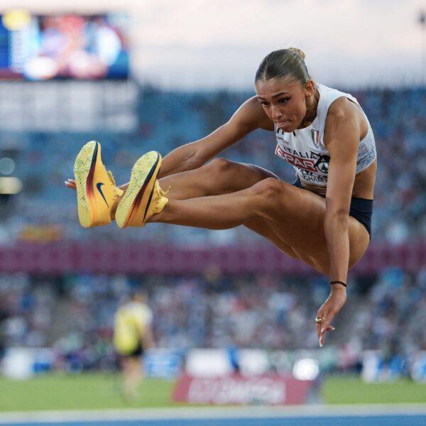 260813 202510sm201622 2 600x600 - ERIKA VERSO IL FUTURO !